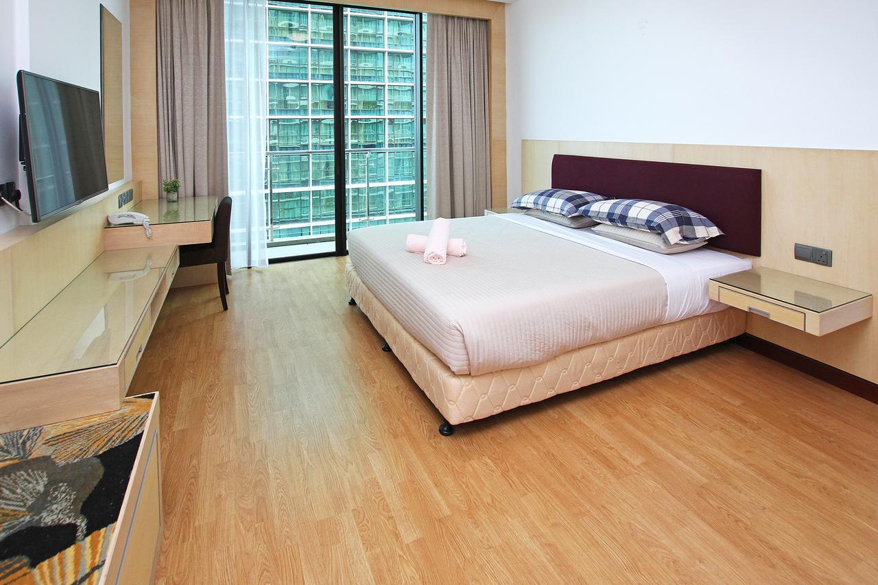 Bernard Holiday Home @ Imperial Suites Kuching Extérieur photo