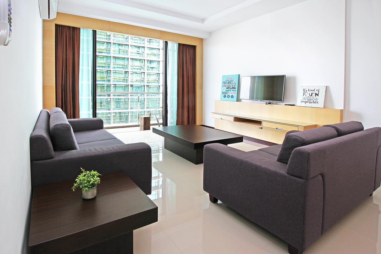 Bernard Holiday Home @ Imperial Suites Kuching Extérieur photo